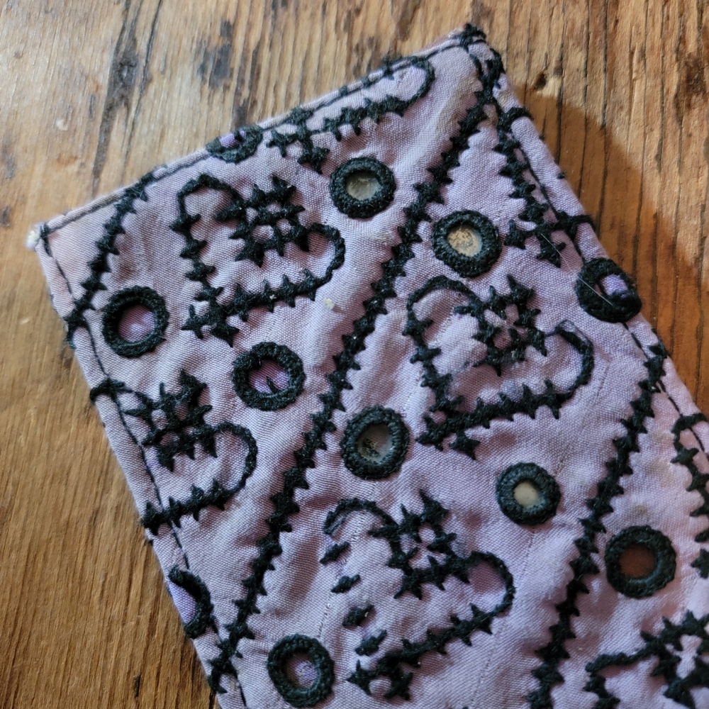 🌋👽 Free People Boho Embroidered Repurposed vtg banjara hippie Wallet card case - Picture 13 of 15